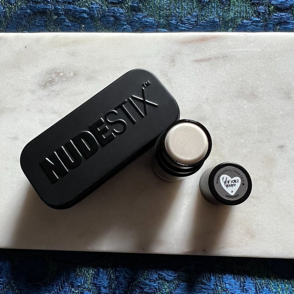 ICE ICE BABY - NUDESTIX NUDIES GLOW HIGHLIGHTER STICK - Picture 2 of 6